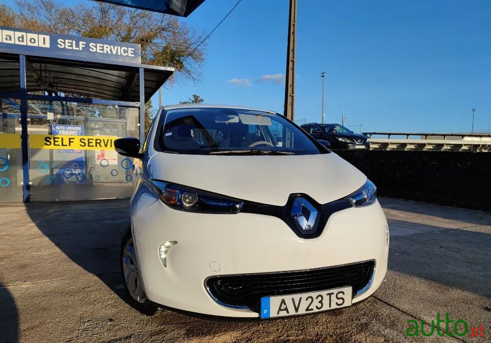 2015' Renault Zoe photo #1