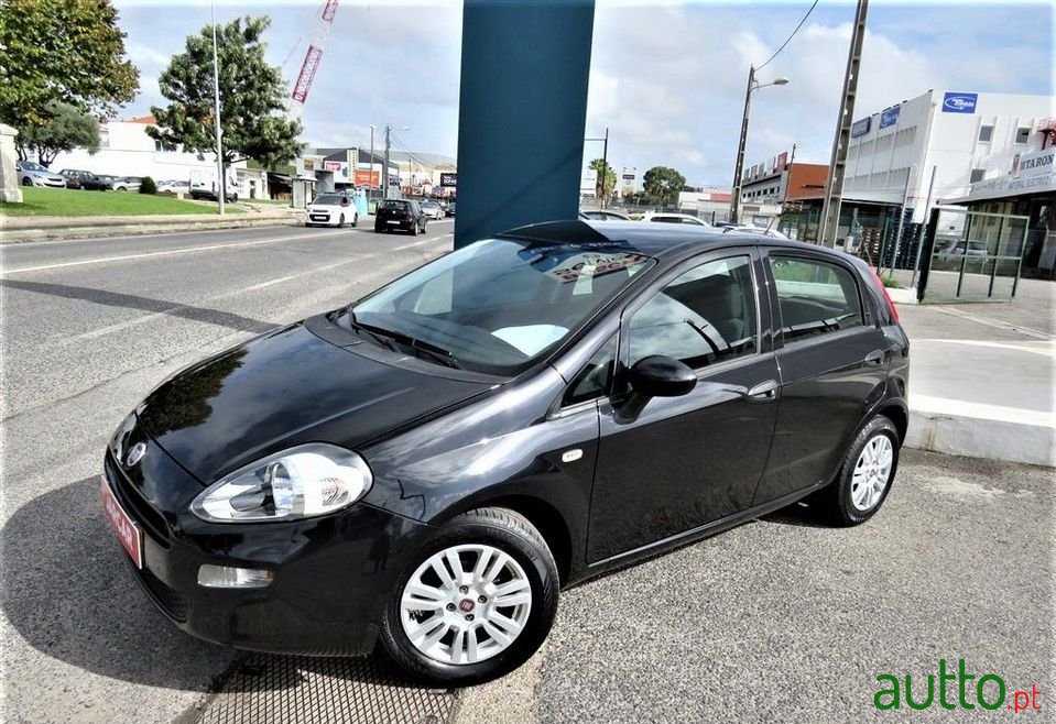 2017' Fiat Punto photo #2