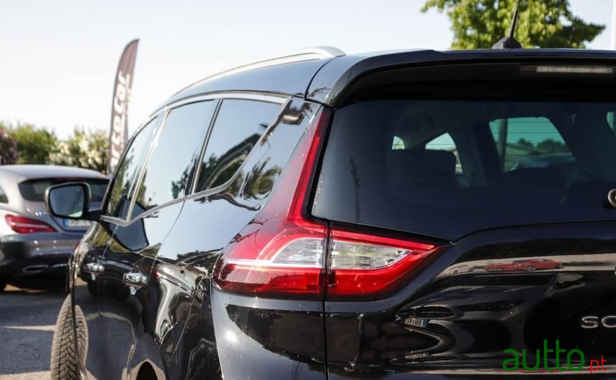 2017' Renault Grand Scenic 1.5 Dci Bose Edition Ss photo #5