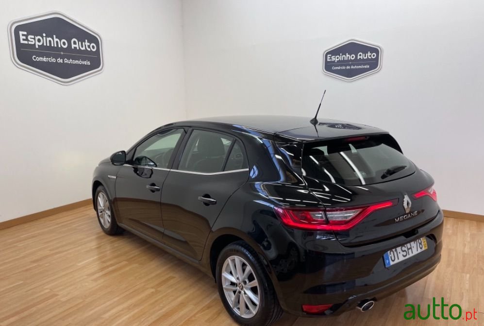 2016' Renault Megane photo #3