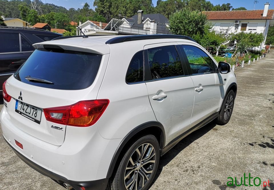 2016' Mitsubishi ASX photo #4