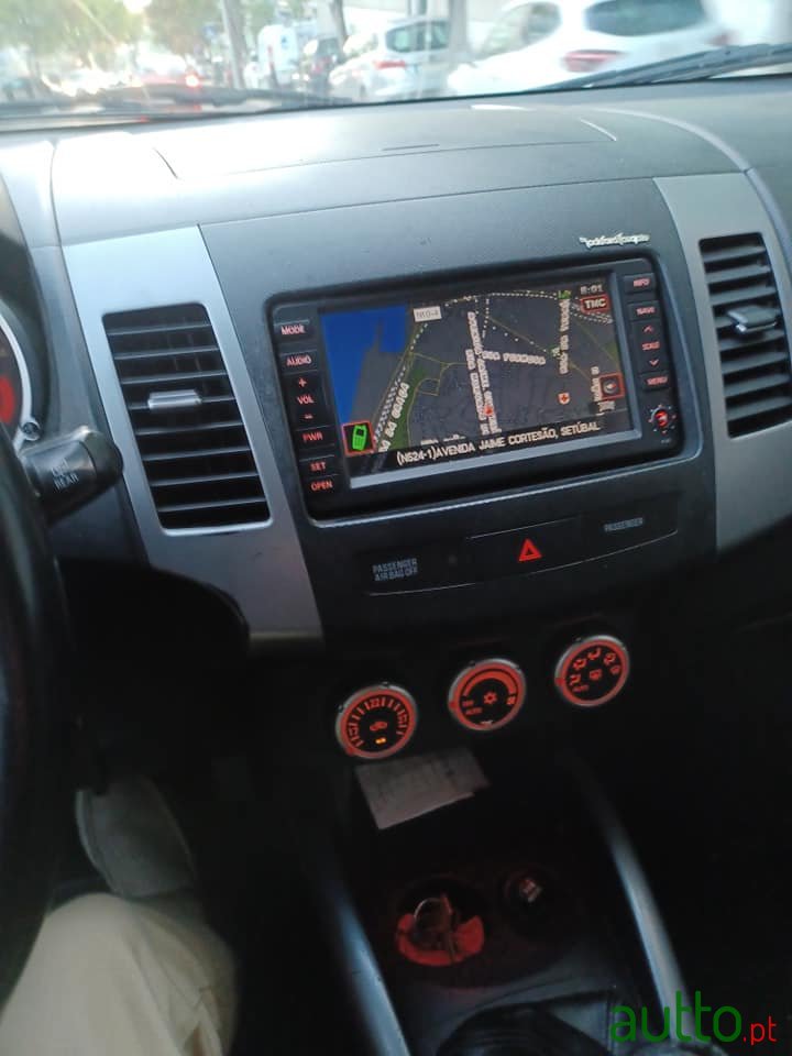 2009' Peugeot 4007 photo #6