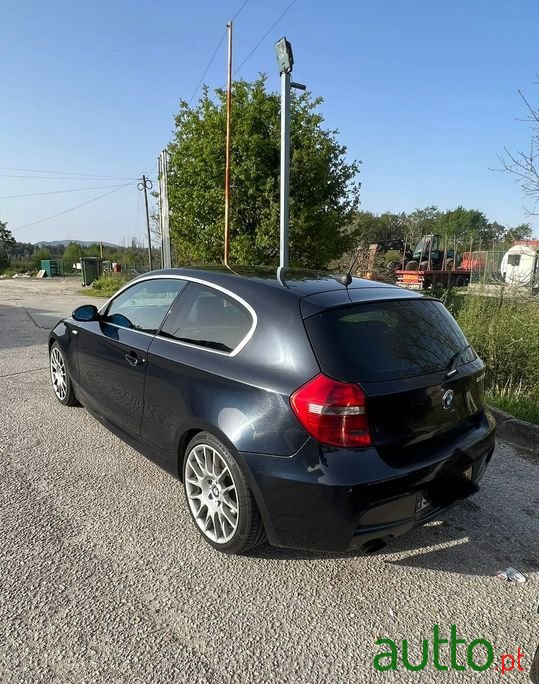 2008' BMW 120 photo #5