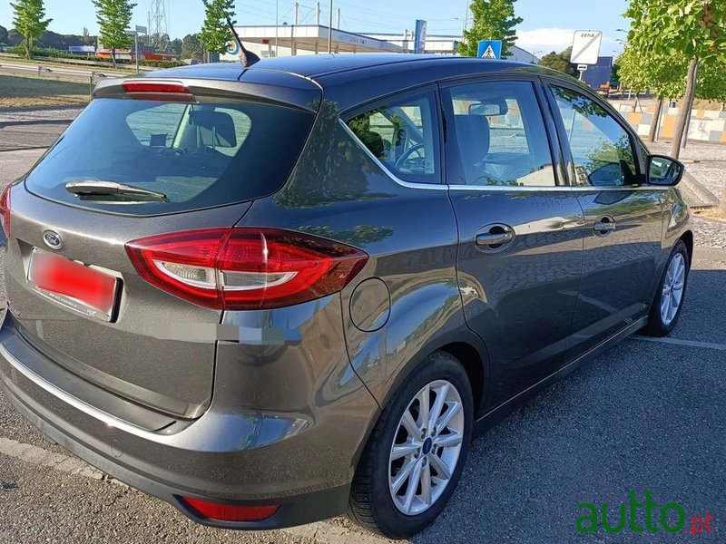 2015' Ford C-MAX photo #5