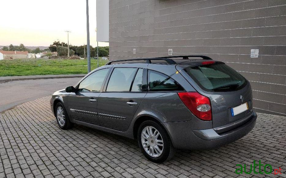 2006' Renault Laguna Break photo #2