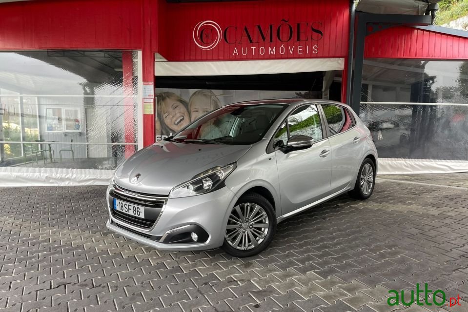 2016' Peugeot 208 photo #1