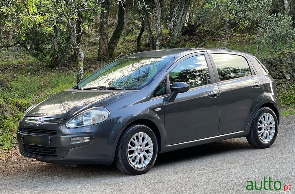 2011' Fiat Punto Evo 1.2 My Life photo #3