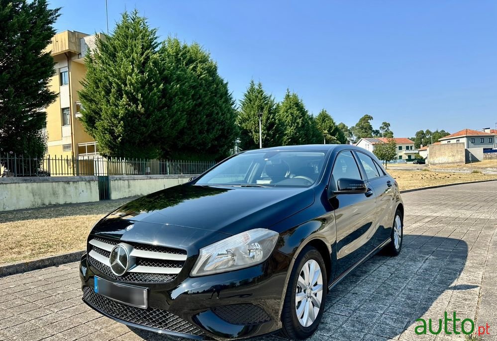 2013' Mercedes-Benz Classe A photo #1