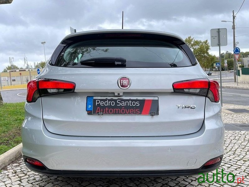 2017' Fiat Tipo Station Wagon photo #6