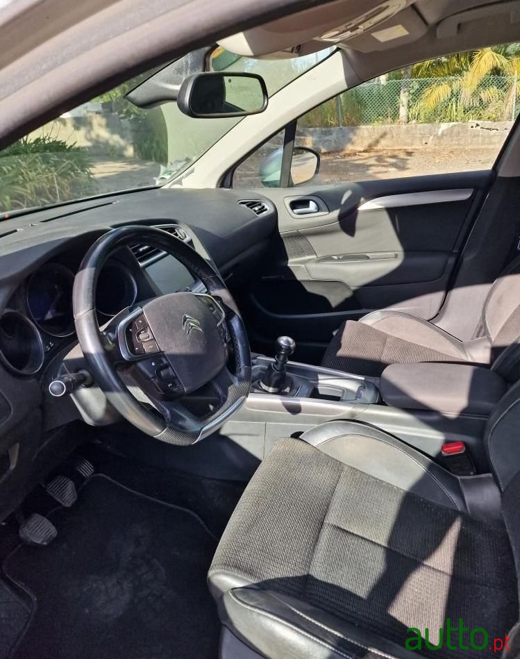 2014' Citroen C4 photo #5