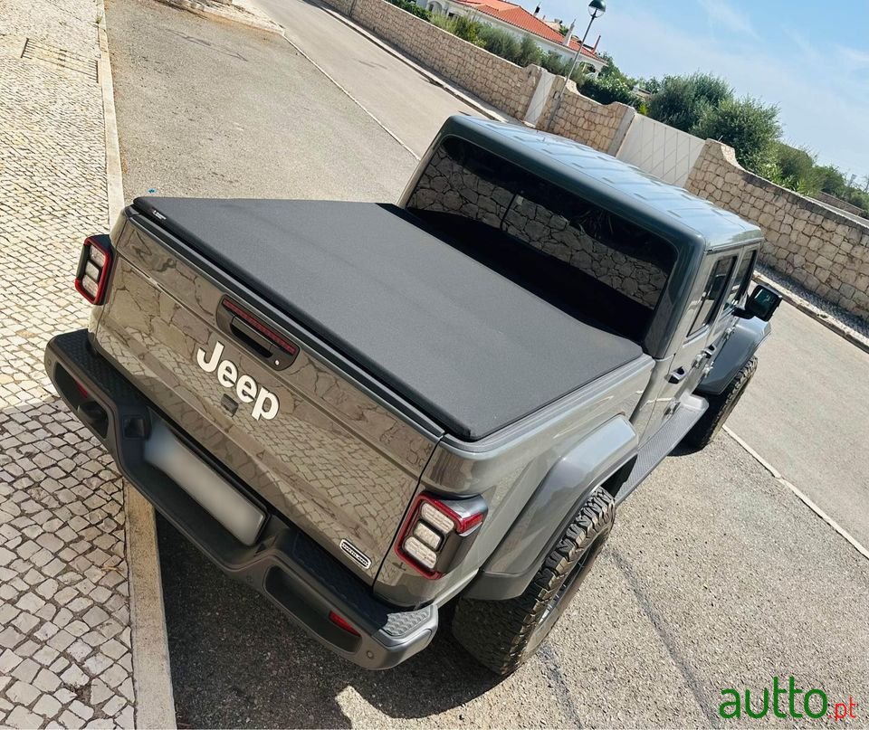 2021' Jeep Gladiator photo #6