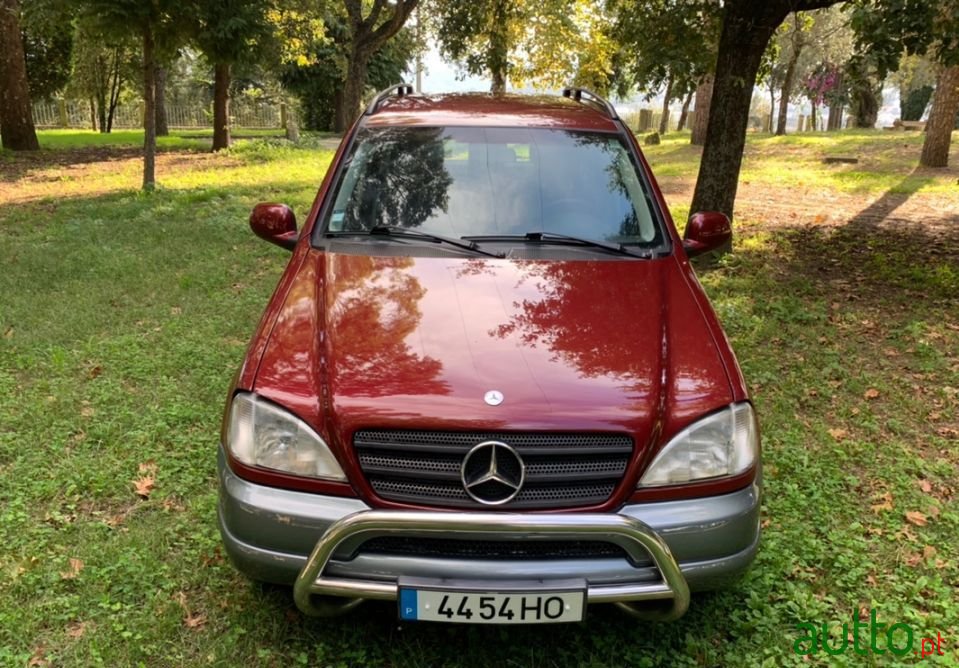 2000' Mercedes-Benz Ml-270 photo #3