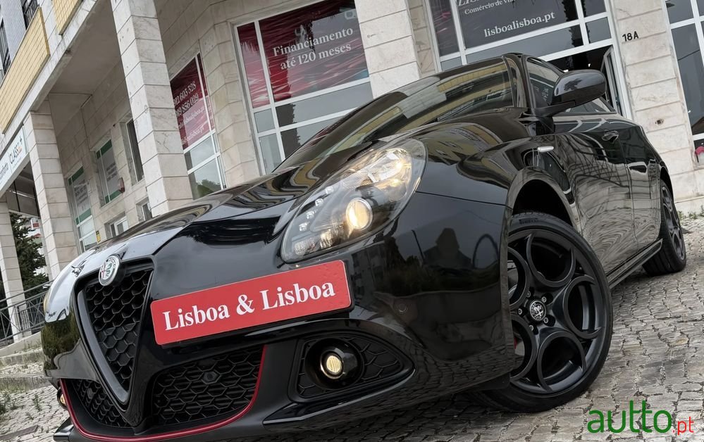 2020' Alfa Romeo Giulietta photo #1
