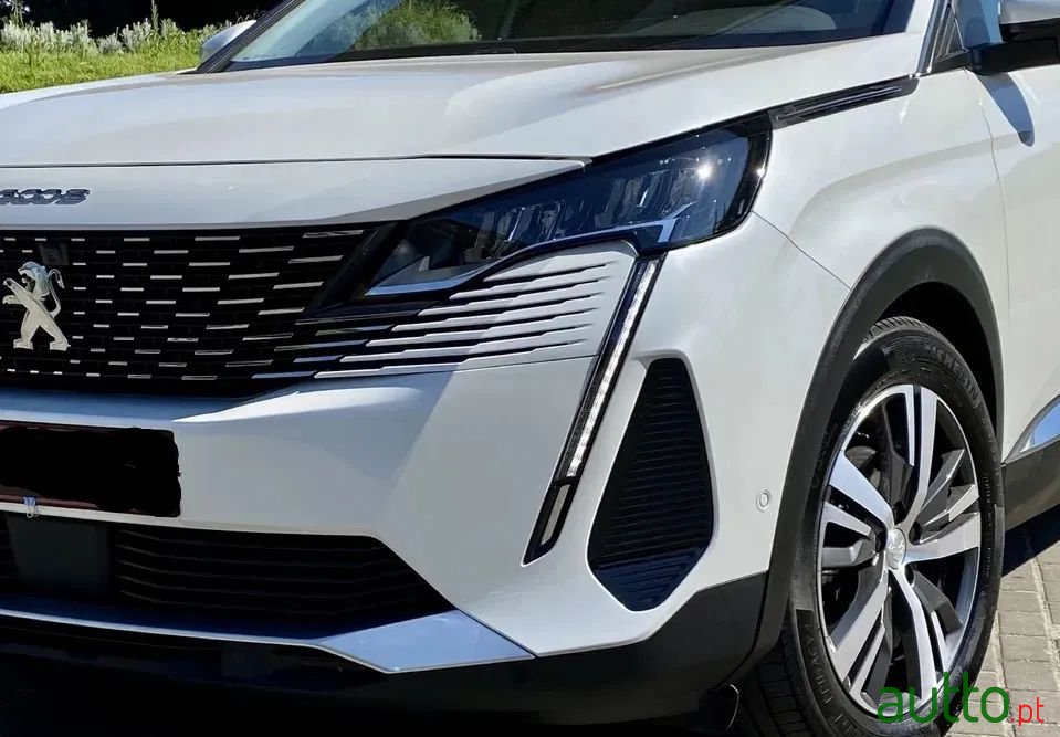 2021' Peugeot 3008 photo #3