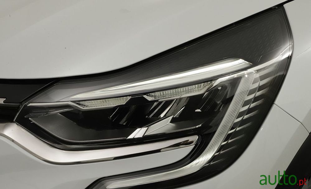 2022' Renault Captur photo #6
