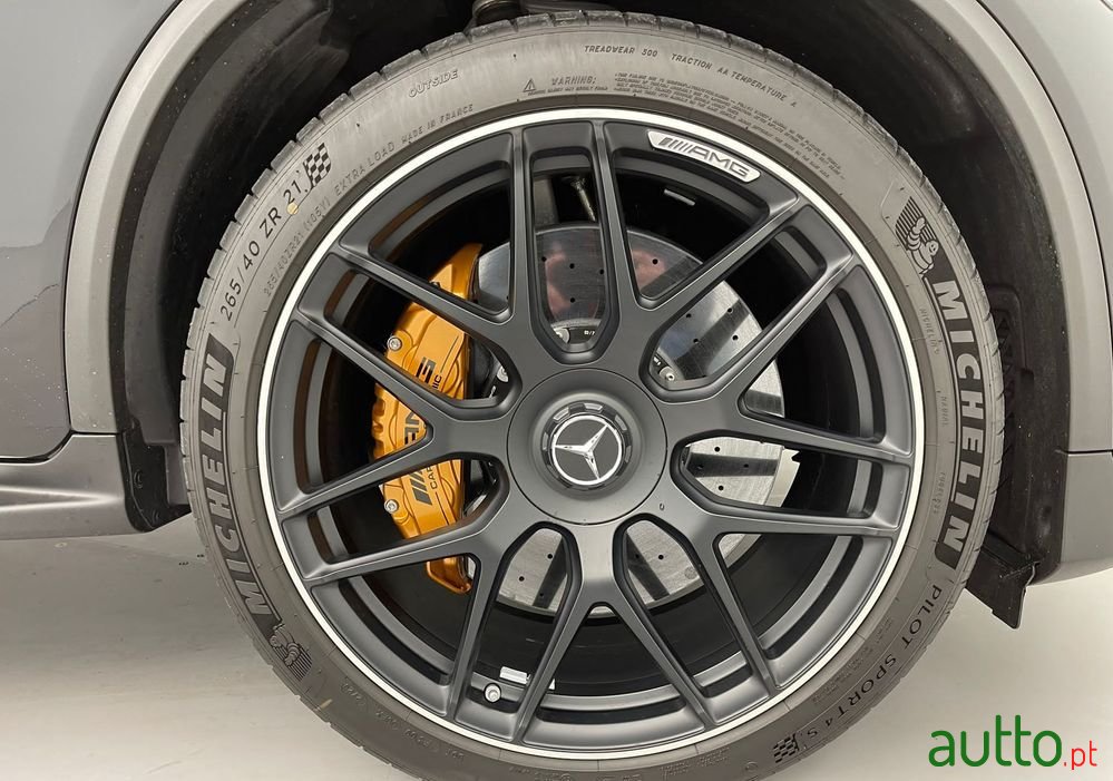 2021' Mercedes-Benz GLC 63 AMG photo #3