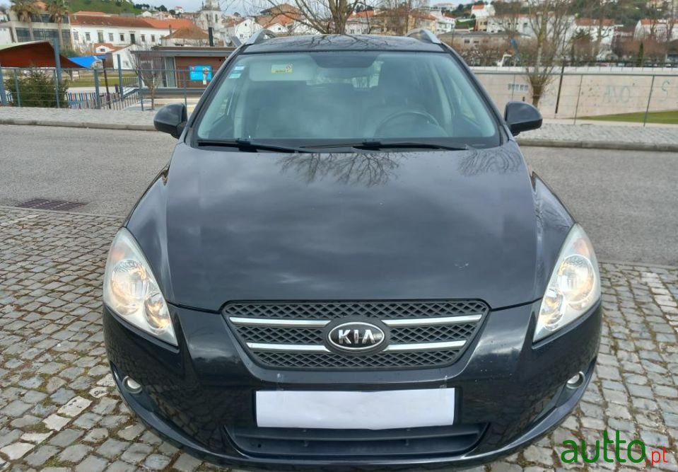 2008' Kia Ceed Sw photo #1