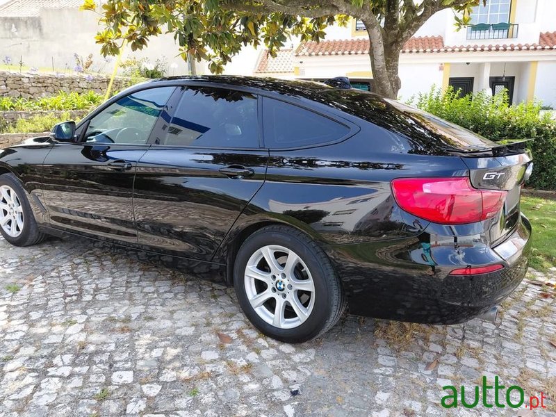 2018' BMW Série 3 D photo #3