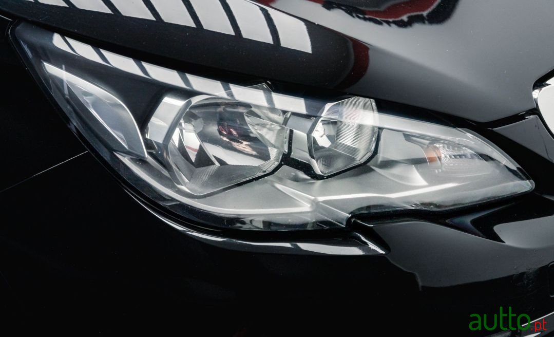 2015' Peugeot 308 Sw photo #6