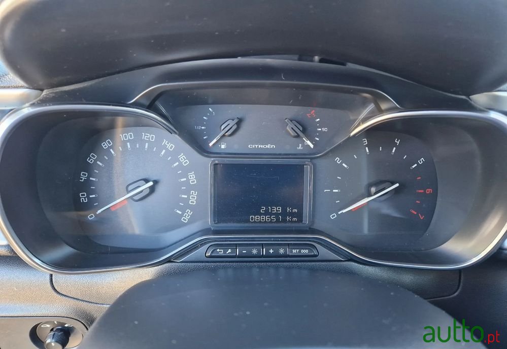 2016' Citroen C3 photo #3