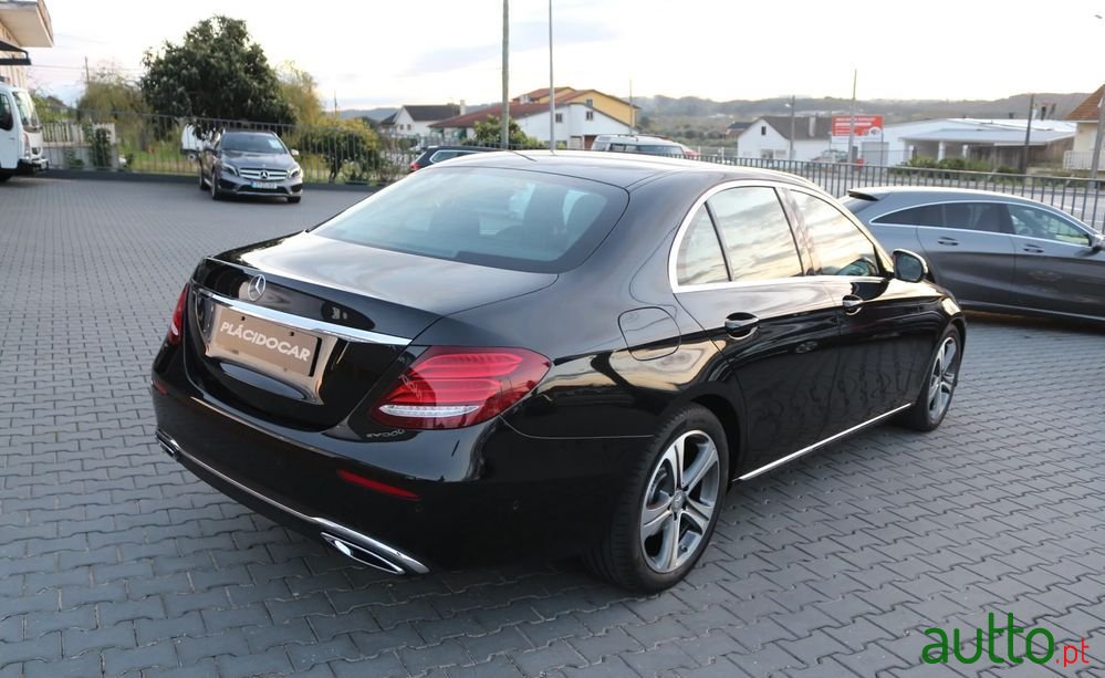 2016' Mercedes-Benz Classe E photo #3