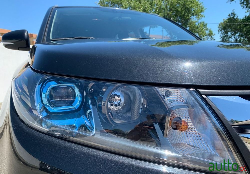 2018' Suzuki Vitara 1.6 Ddis Gl photo #3