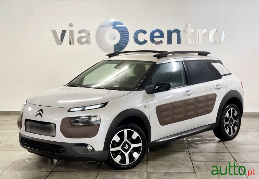 2014' Citroen C4 Cactus photo #3