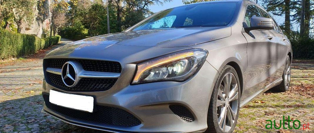 2016' Mercedes-Benz Cla-180 D Urban photo #1