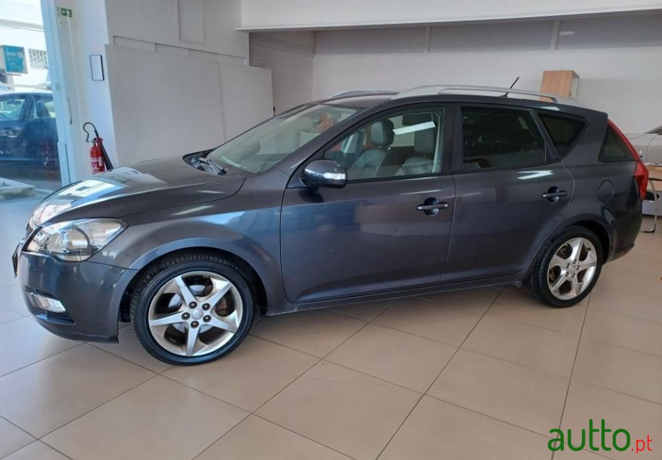 2010' Kia Ceed Sw photo #4