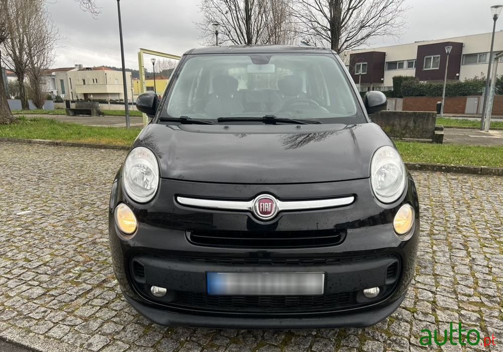 2016' Fiat 500L photo #2