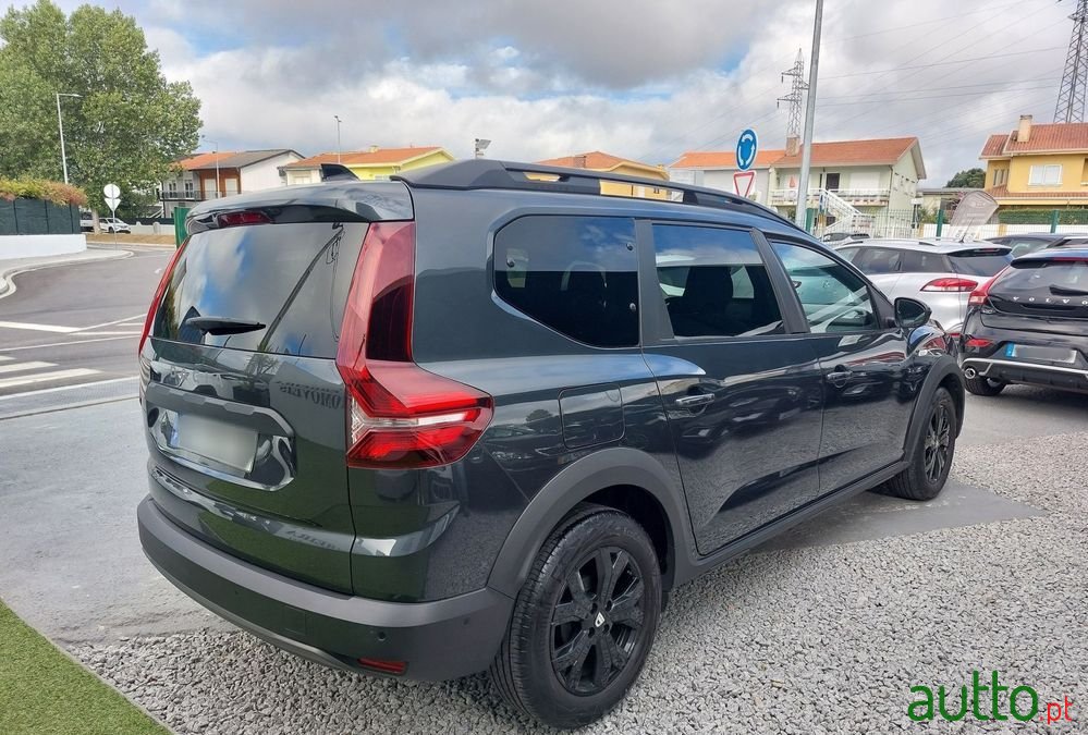 2022' Dacia Jogger photo #4
