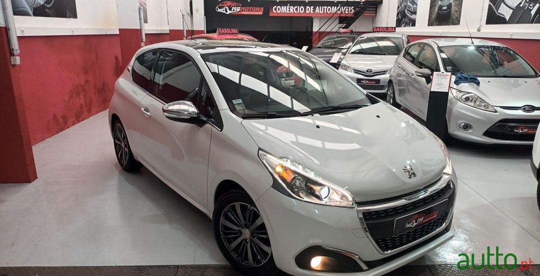 2016' Peugeot 208 photo #1