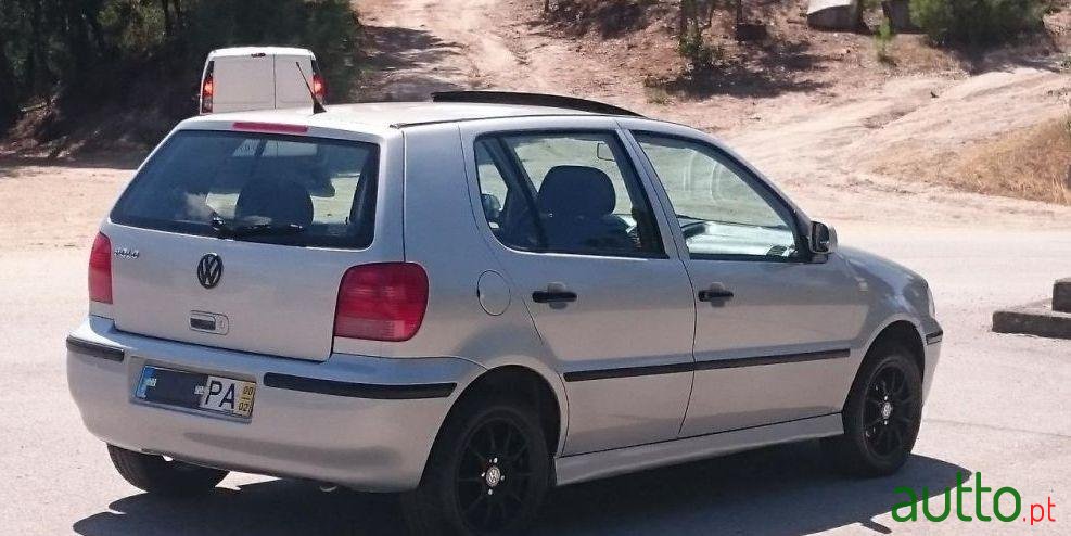 2000' Volkswagen Polo photo #2