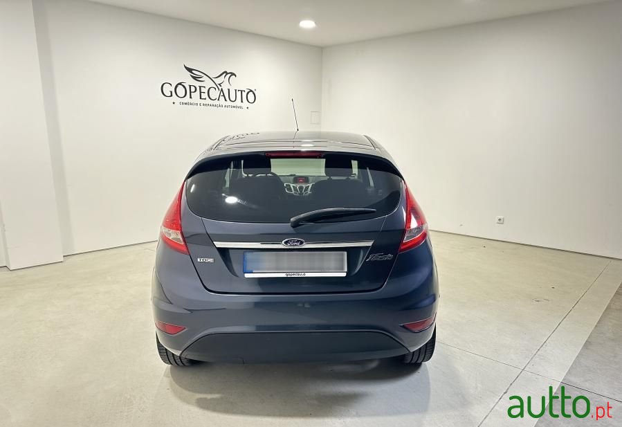2011' Ford Fiesta 1.4 Tdci Titanium photo #6