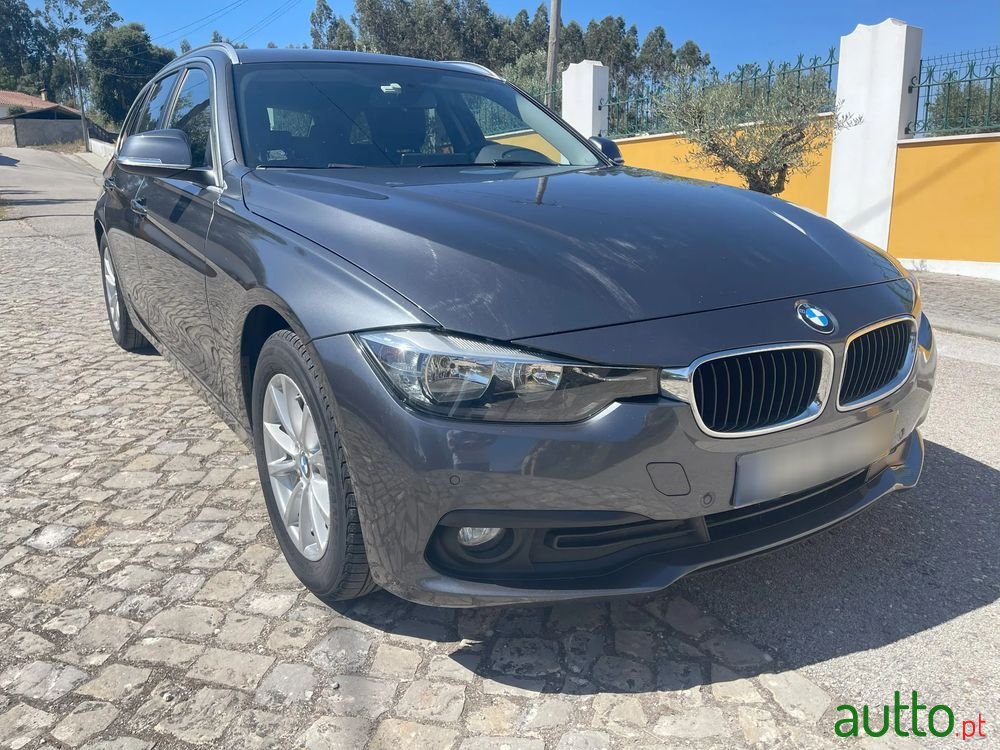 2016' BMW Série 3 D Touring Advantage photo #6