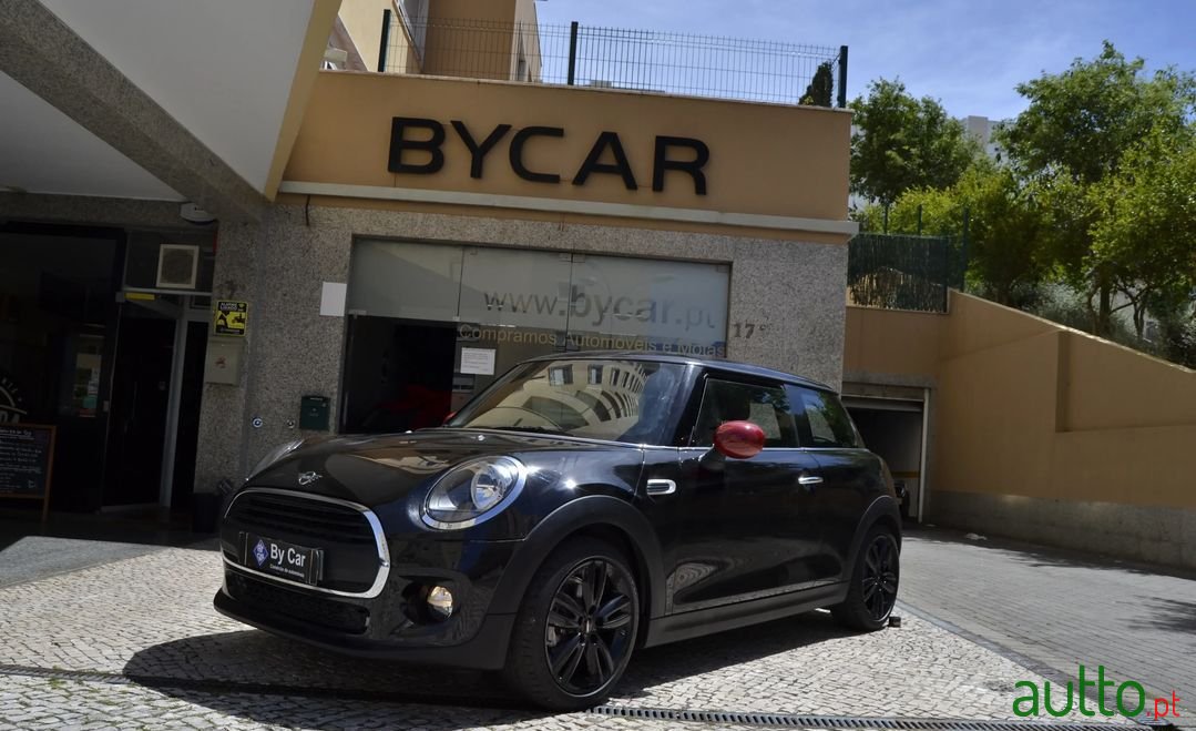 2019' MINI One photo #1