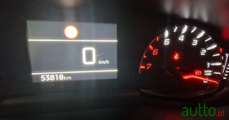 2020' Peugeot 2008 photo #5