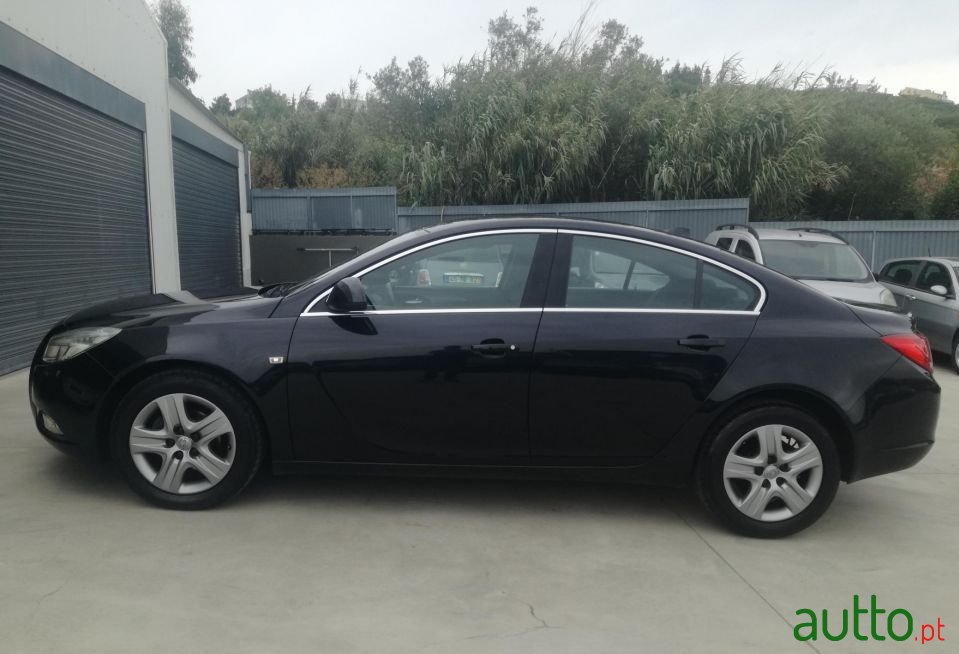 2009' Opel Insignia photo #4