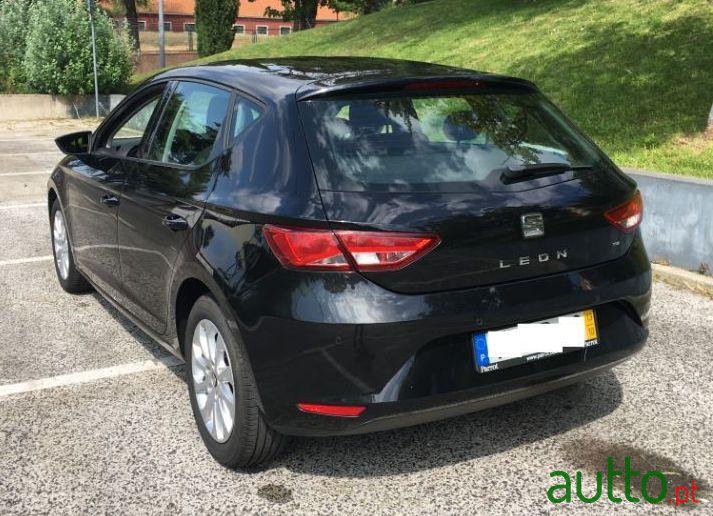 2013' SEAT Leon photo #3