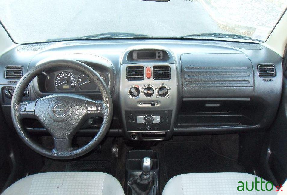 2006' Opel Agila photo #3