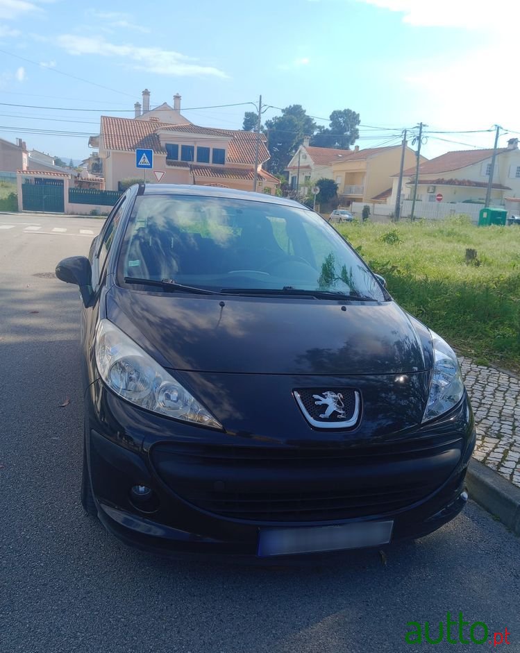 2006' Peugeot 207 photo #2