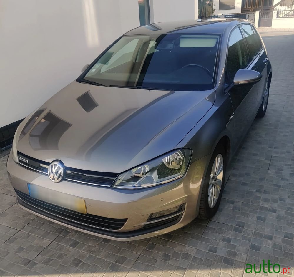 2015' Volkswagen Golf photo #6