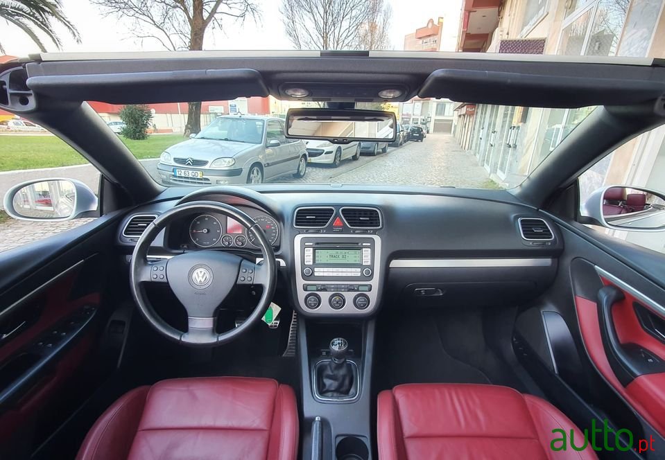 2007' Volkswagen Eos photo #5