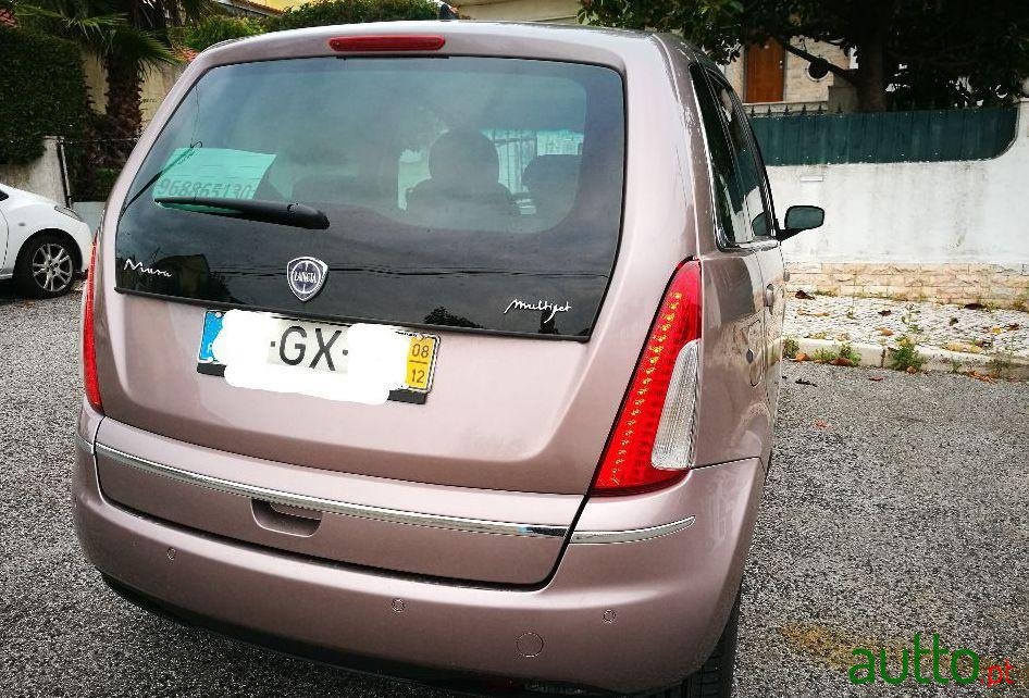 2008' Lancia Musa photo #1