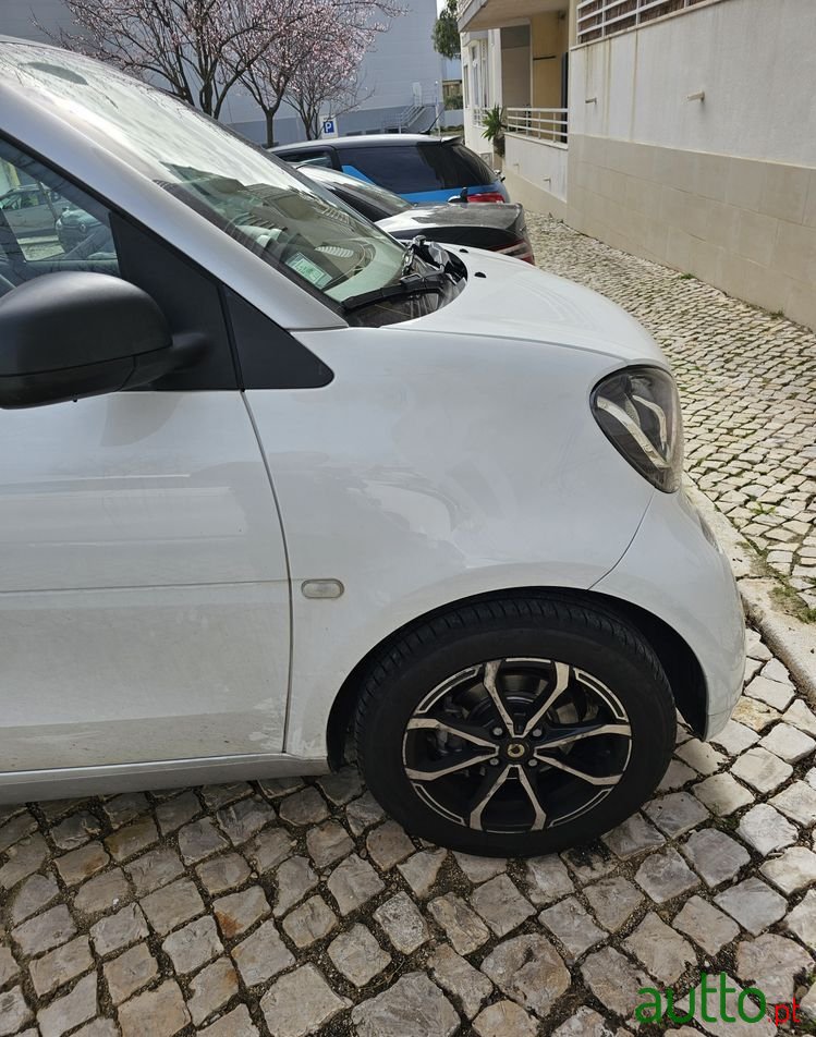 2016' Smart City Coupé photo #2