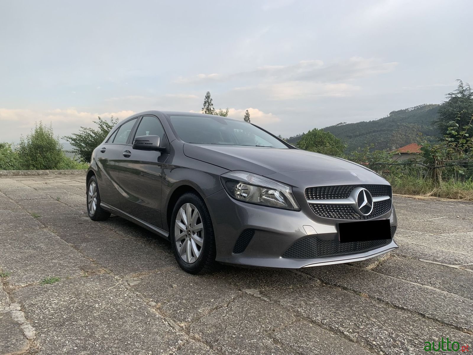 2016' Mercedes-Benz A-180 photo #1