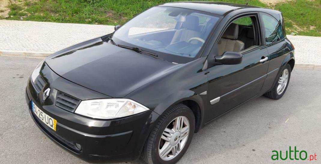 2003' Renault Megane photo #2