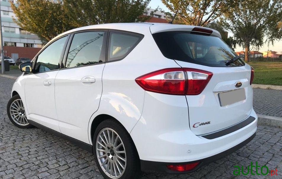 2015' Ford C-MAX 1.6 Tdci Titanium photo #2