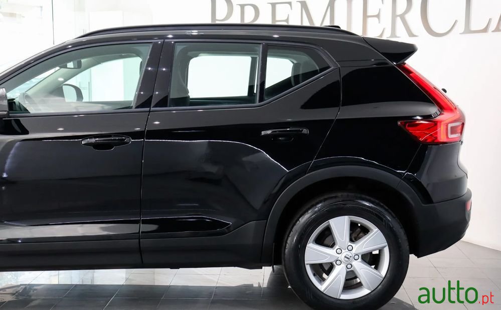 2020' Volvo Xc 40 photo #6