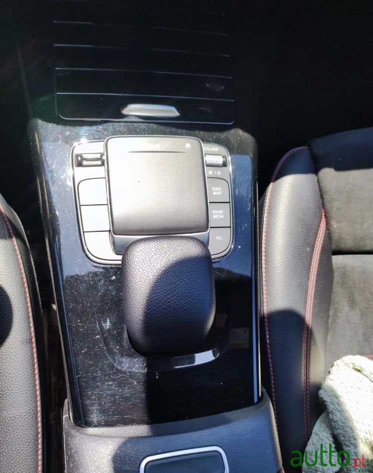 2020' Mercedes-Benz A 180 photo #6